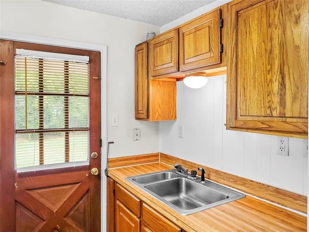 2509 Earl Lane - Photo 6 of 15