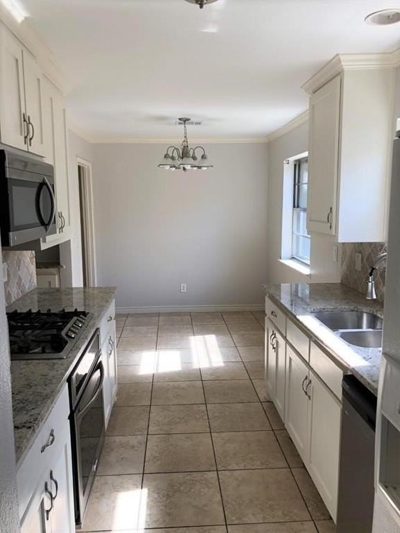 443 Lowell Ln - Photo 6 of 16