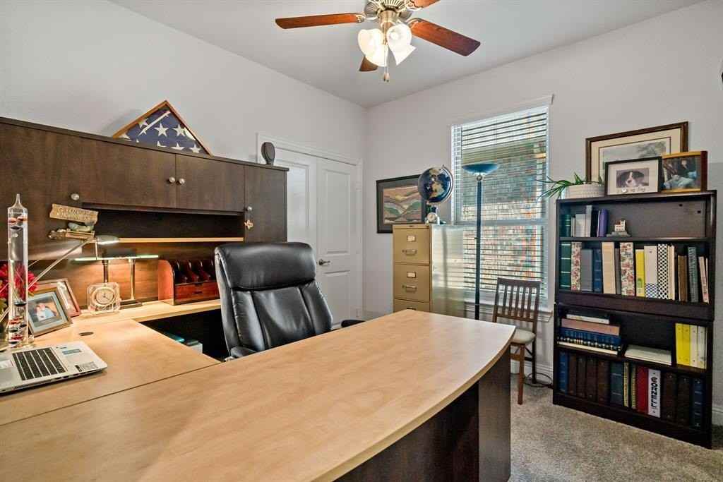 11012 Blaze St - Photo 6 of 33