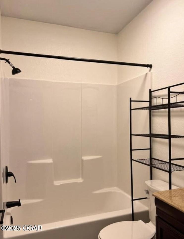 2321 S Picher Ave - Photo 3 of 7