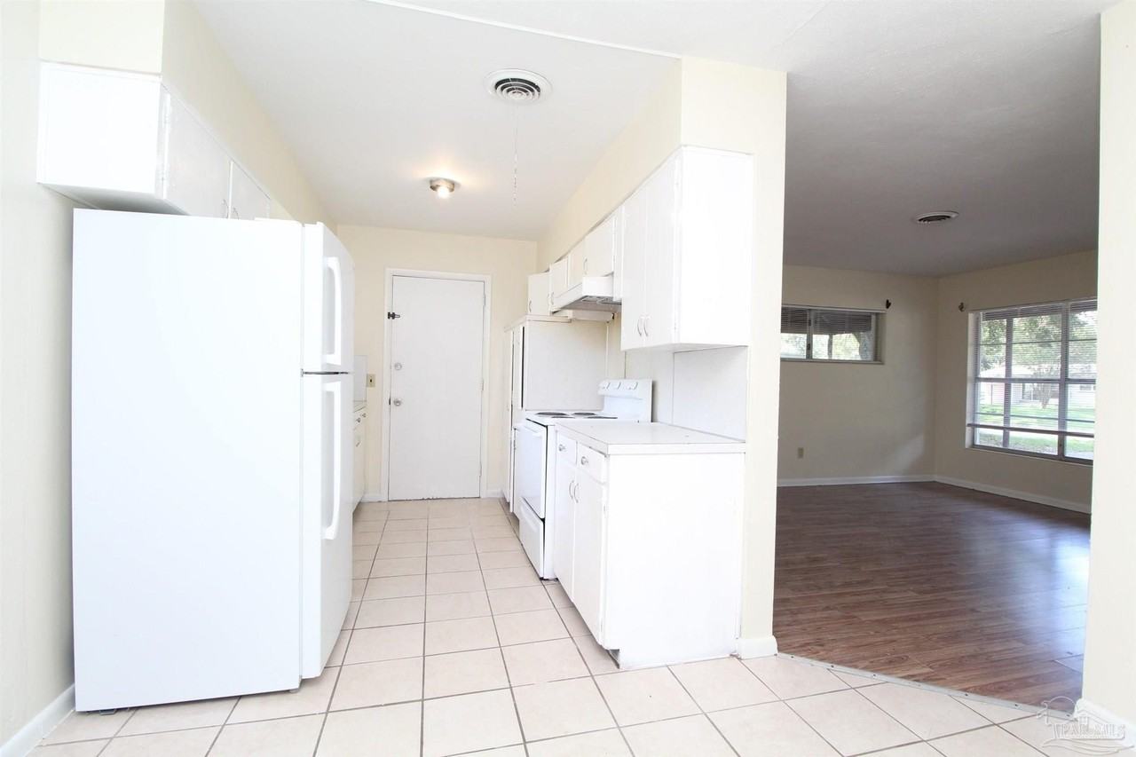 106 Saint Regis Dr - Photo 4 of 16