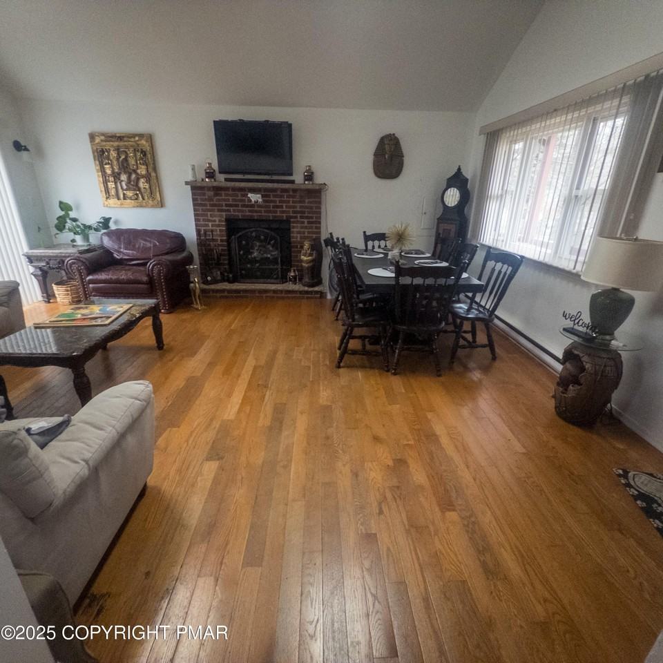 2638 Foxledge Dr - Photo 2 of 15