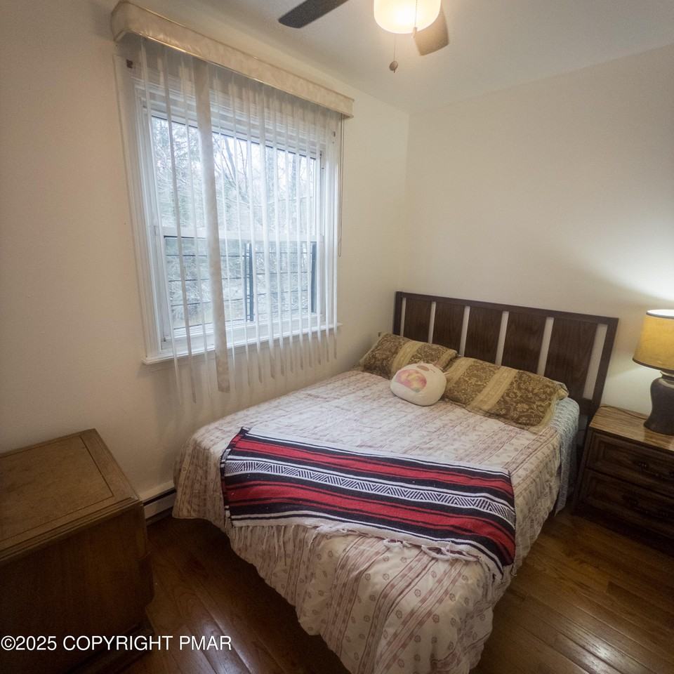 2638 Foxledge Dr - Photo 4 of 15