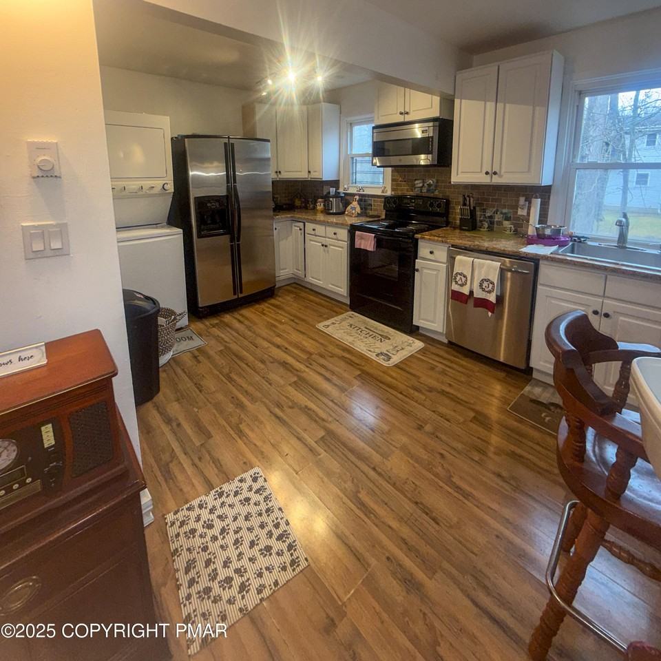 2638 Foxledge Dr - Photo 7 of 15