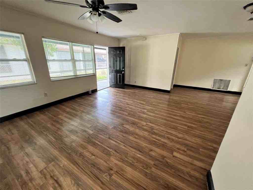 347 Northwest 6th Avenue