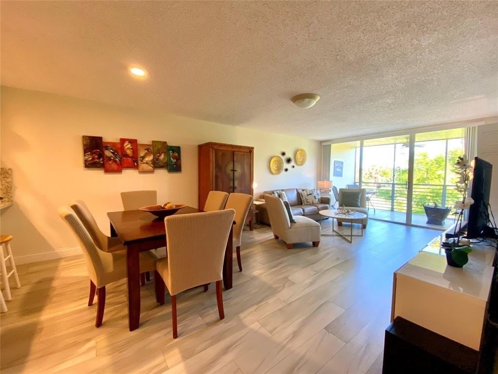 3800 Oaks Clubhouse Drive #311 - Photo 7 of 40