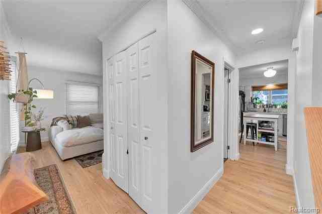 417 Curry Ave - Photo 5 of 37