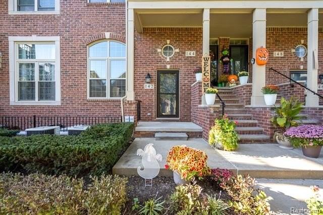 142 Sandy Ln - Photo 2 of 24