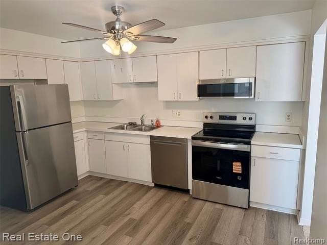 6687 Maple Lakes Dr - Photo 2 of 9