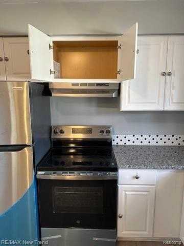 116 Woodsboro Dr - Photo 3 of 13