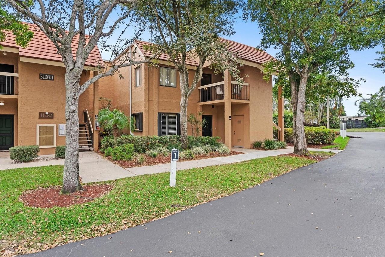 11282 Green Lake Dr #204 - Photo 2 of 27