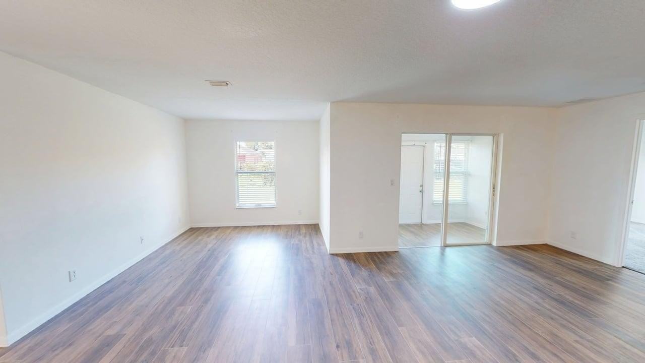 4232 Southwest Winslow Street - Photo 6 of 38