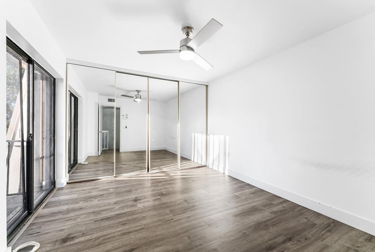 1700 Embassy Dr #708 - Photo 5 of 28