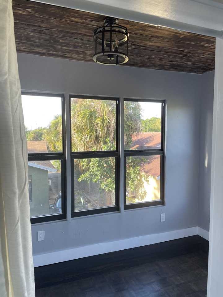 432 15th St #2 - Photo 4 of 10