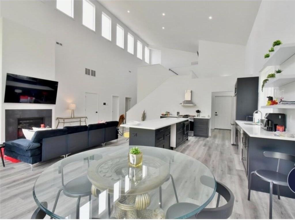 1021 Gardner Street - Photo 4 of 8