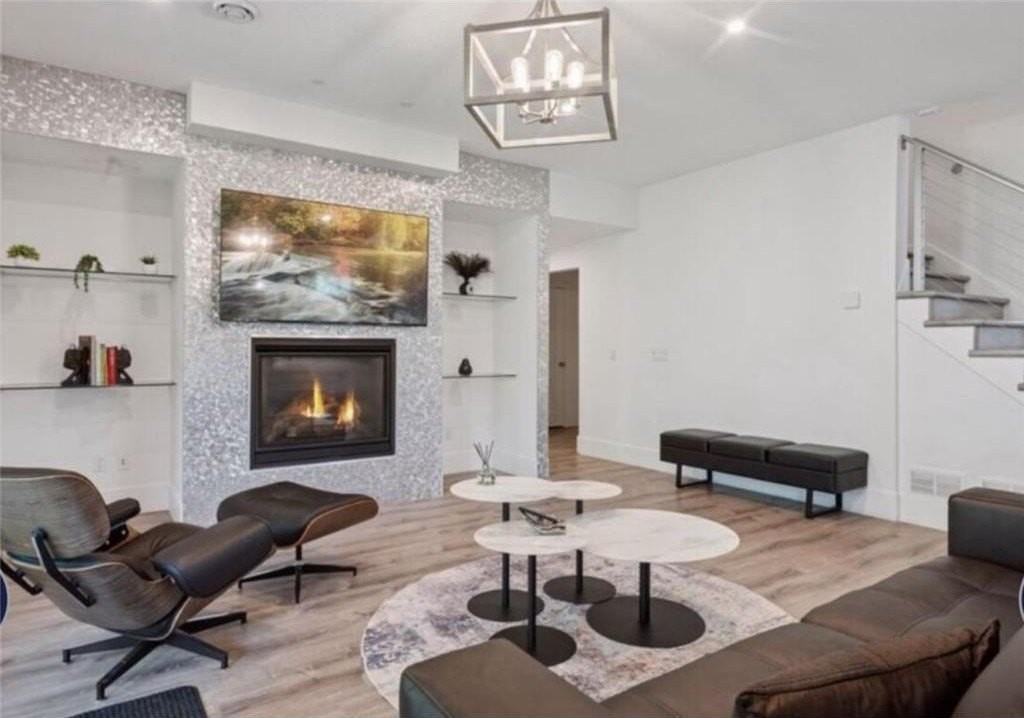 1032 Gardner St E - Photo 5 of 8