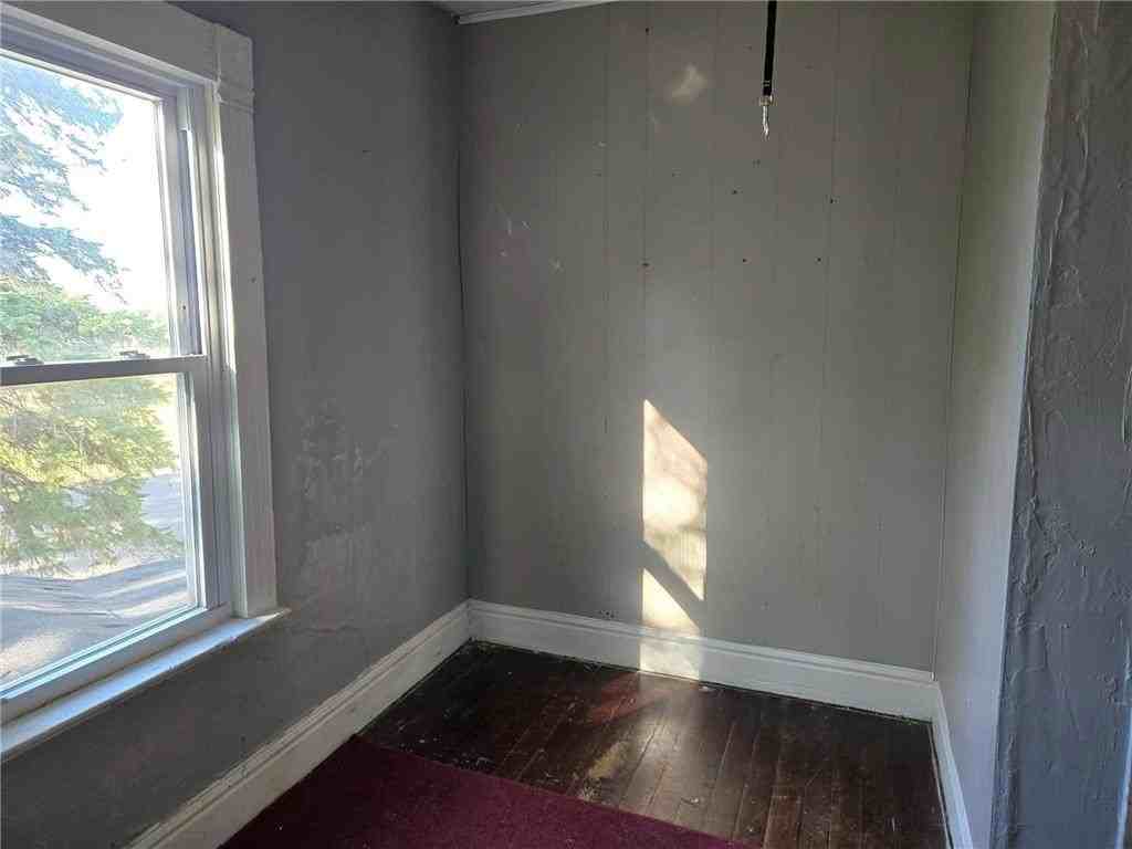 200 Atlantic Ave N - Photo 4 of 6