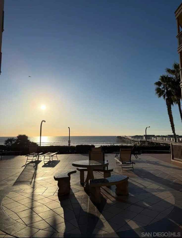 4465 Ocean Blvd #4 - Photo 4 of 25