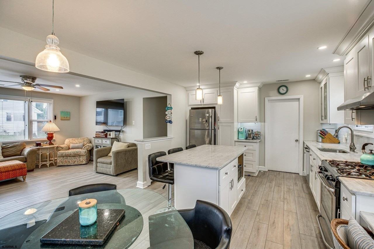 200 N Essex Ave - Photo 6 of 28