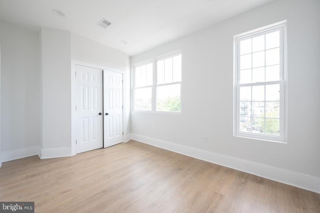 3321 11th St Nw Apt 4 #4 - Photo 7 of 10