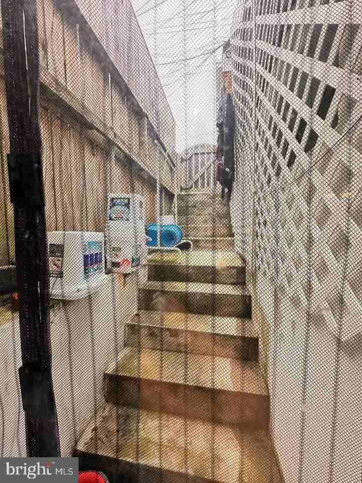 1658 33rd Street Northwest - Photo 4 of 5