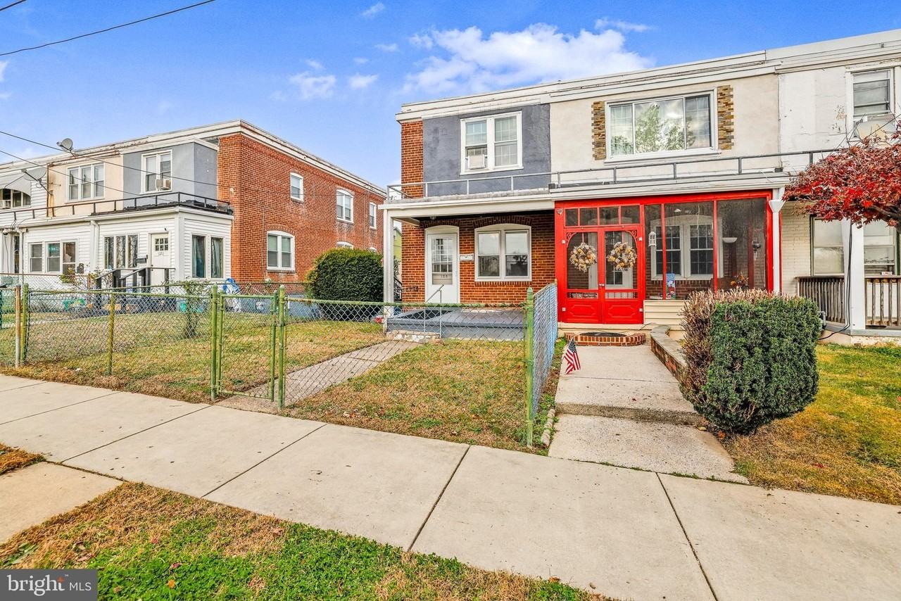 123 Eastlawn Avenue - Photo 3 of 23