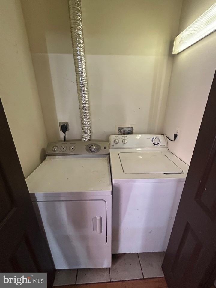 319 West Mulberry Street #2 - Photo 3 of 7