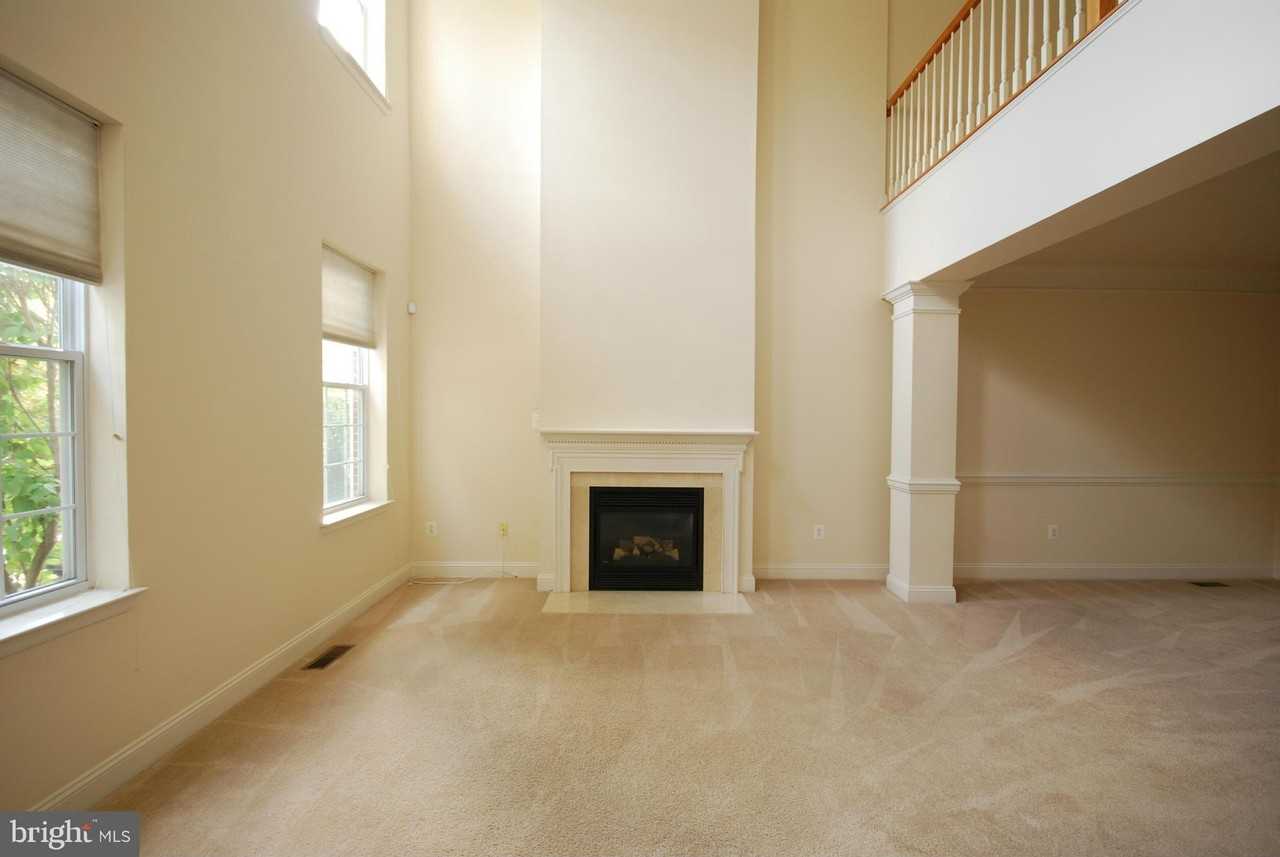 908 Reserve Champion Dr - Photo 3 of 30