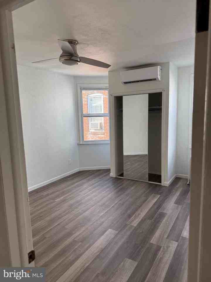 6044 Washington Avenue - Photo 2 of 10