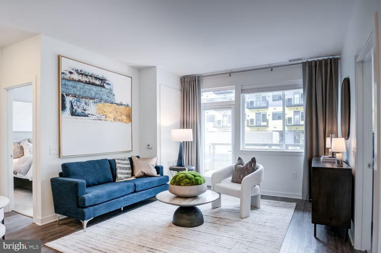 501 North Christopher Columbus Boulevard #1251 - Photo 6 of 38