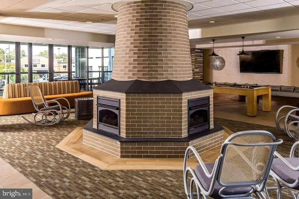 1901 Callowhill St Apt 828-39 #828 - Photo 7 of 17