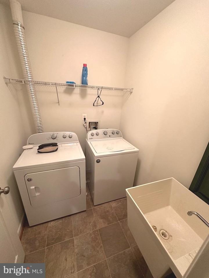 2100 Abbottsbury Way - Photo 5 of 21