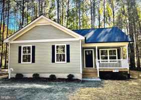 featured image of 102 Azalea Way