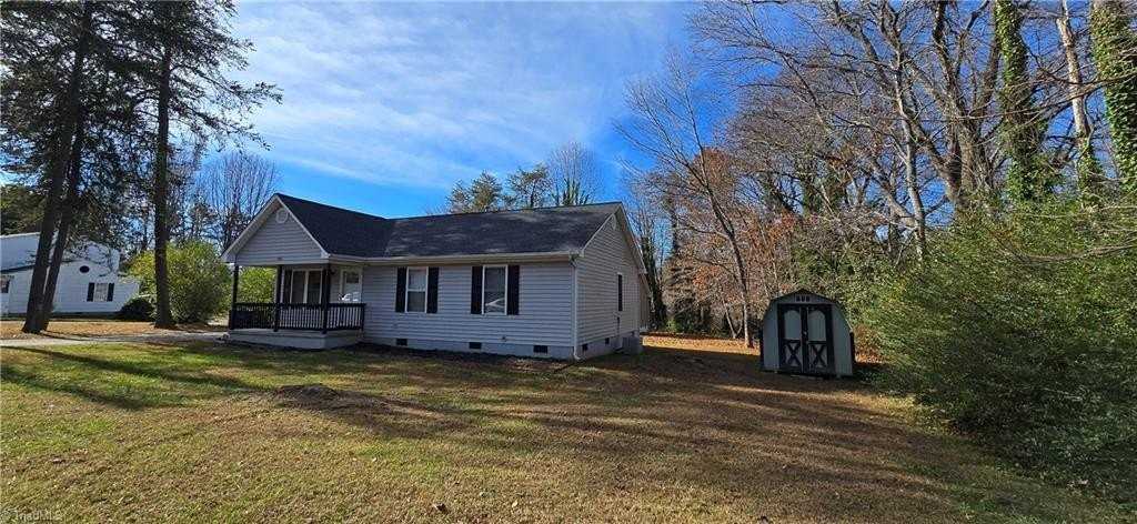 4146 Carnation Dr - Photo 2 of 32