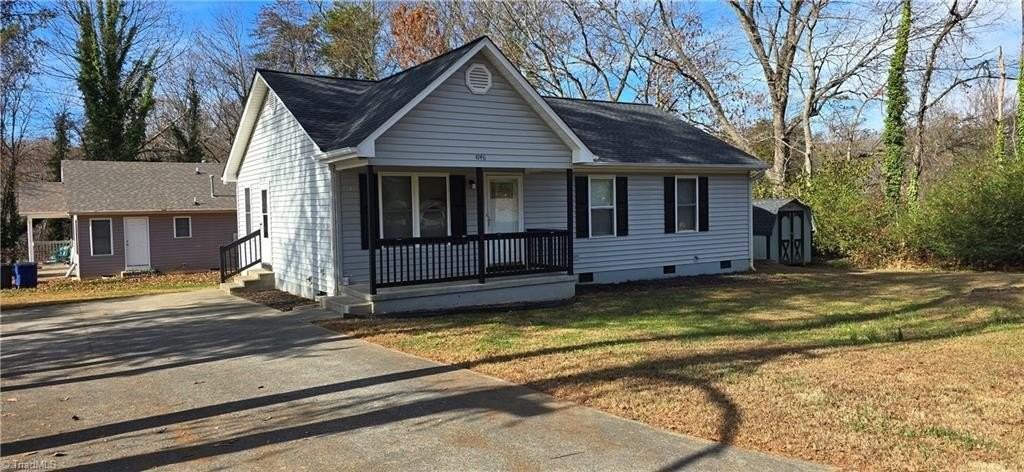 4146 Carnation Dr - Photo 4 of 32