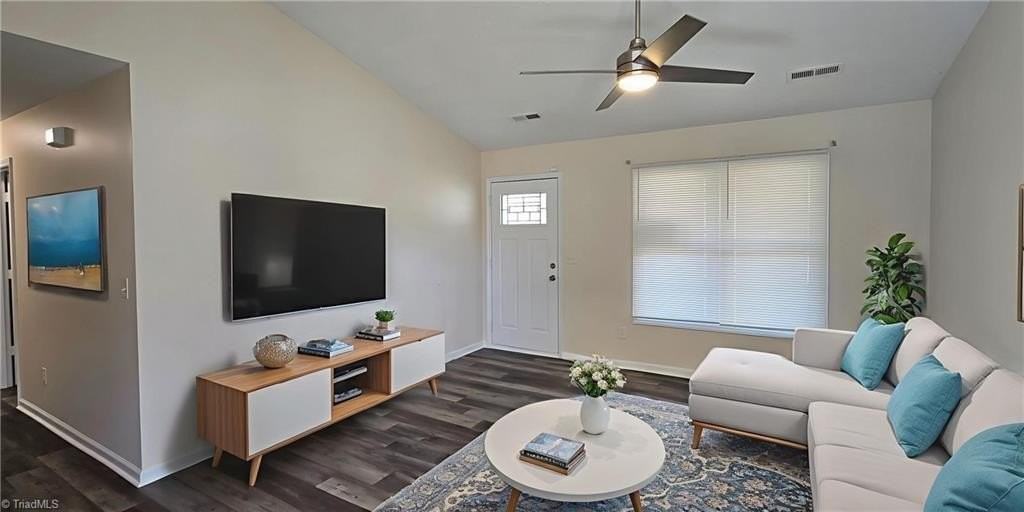 4146 Carnation Dr - Photo 6 of 32