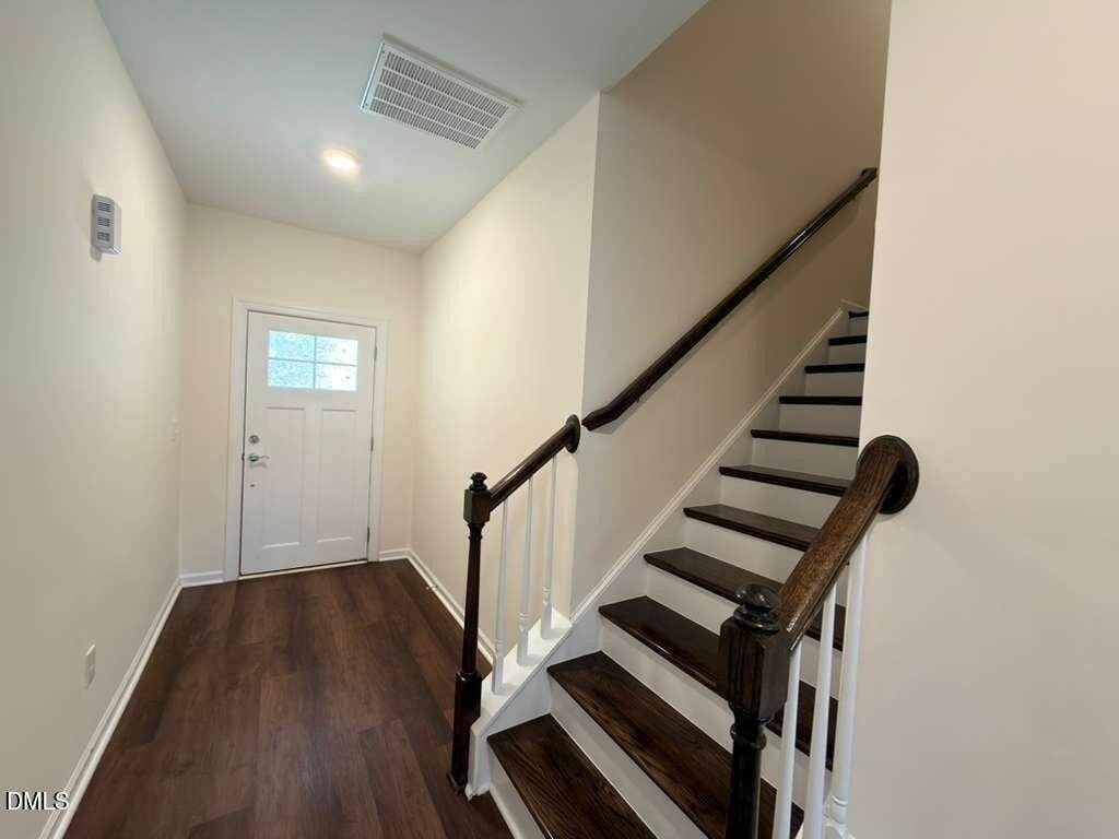 2008 Chipley Dr - Photo 4 of 34