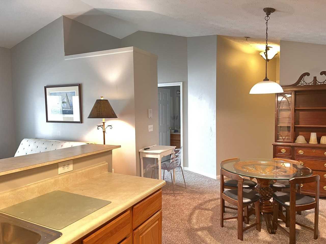 2990 Sequoia Drive #7 - Photo 4 of 12