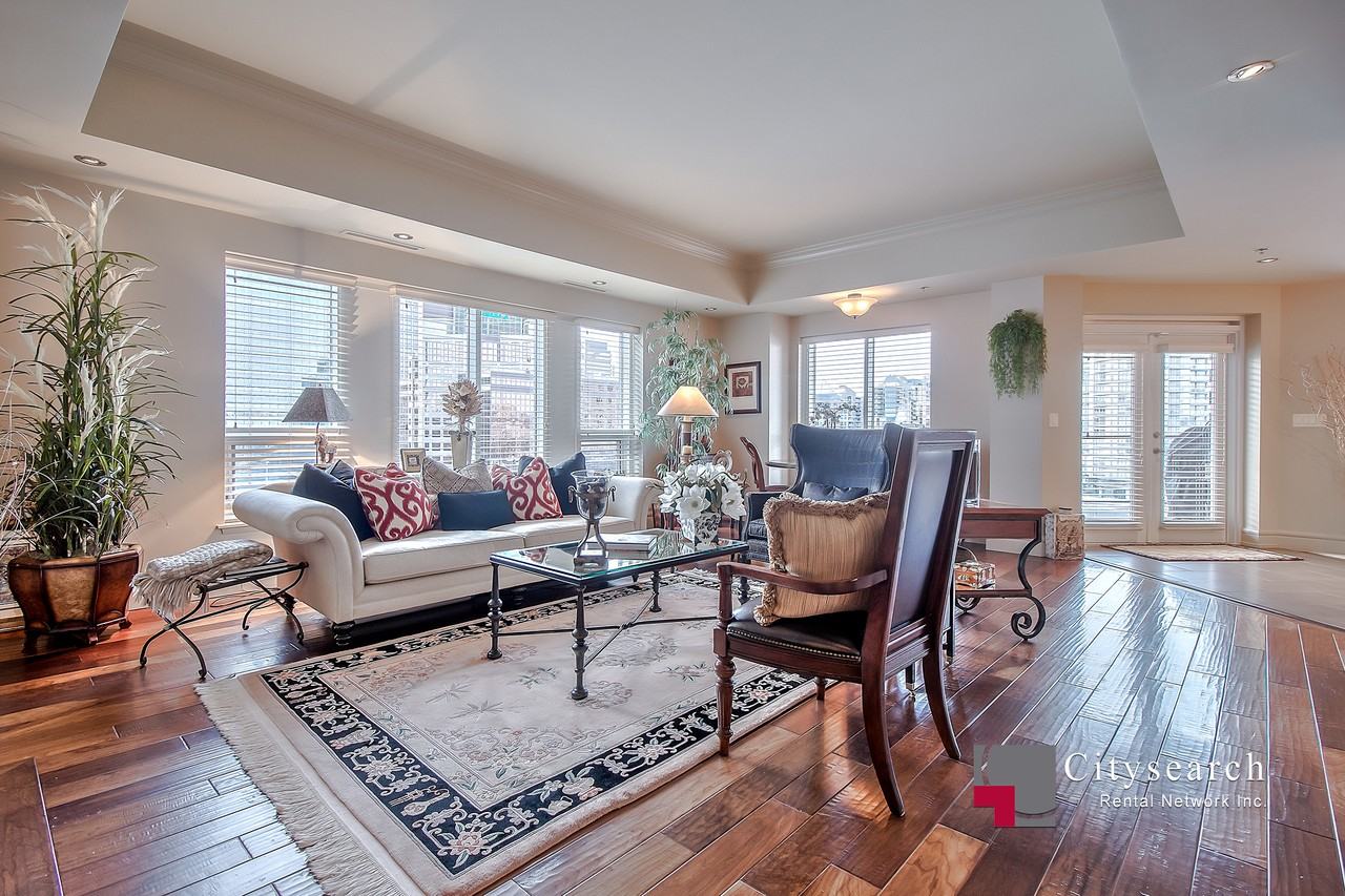 601 Princeton Way SW #601 - Photo 4 of 31