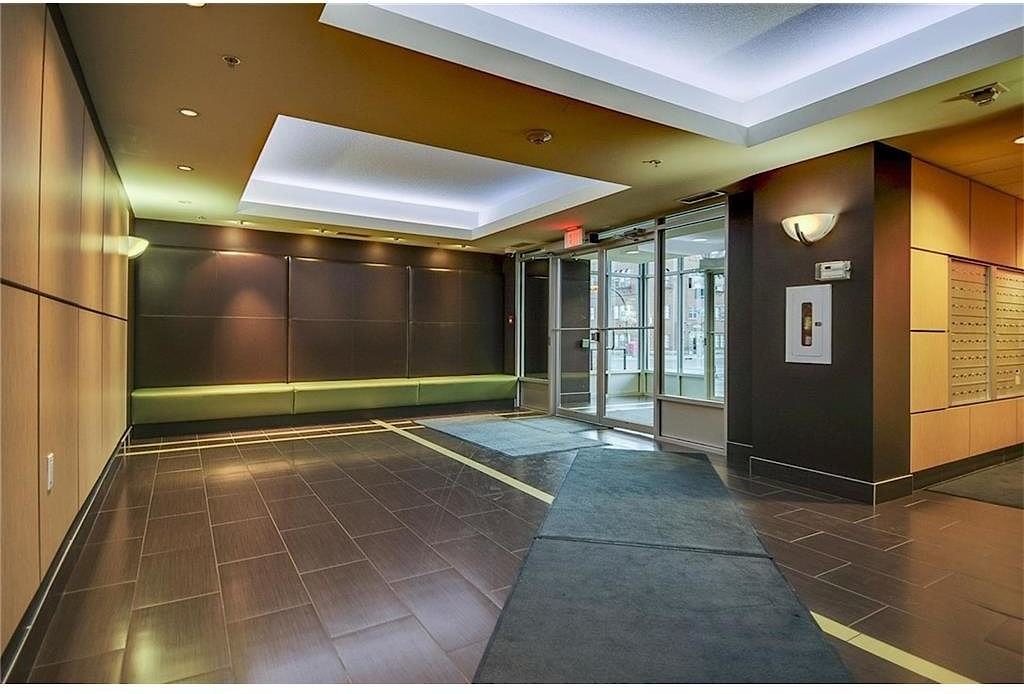 1403 Rue De Calgary #1 - Photo 3 of 3