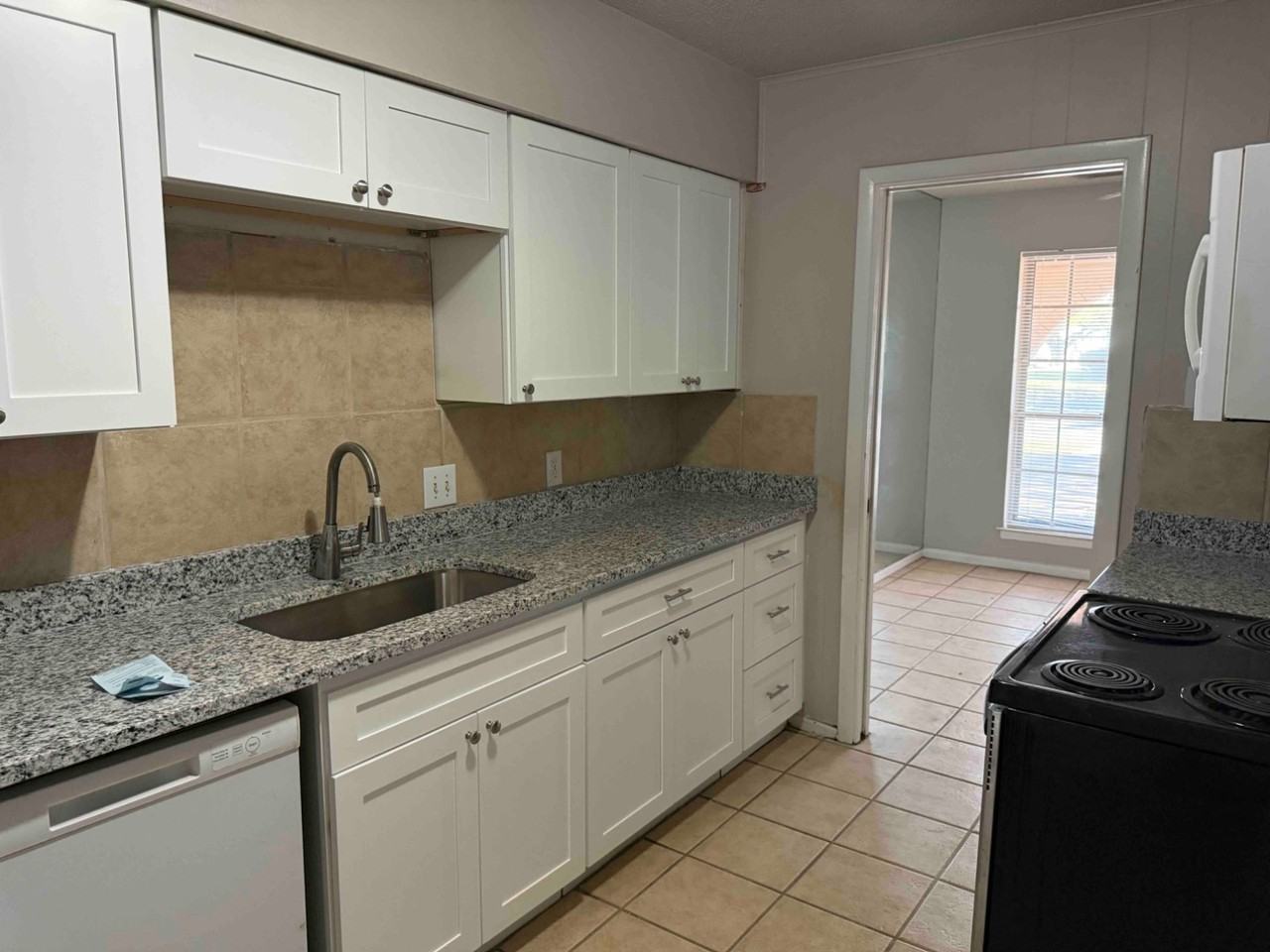 4902 Inverness Ave - Photo 2 of 7