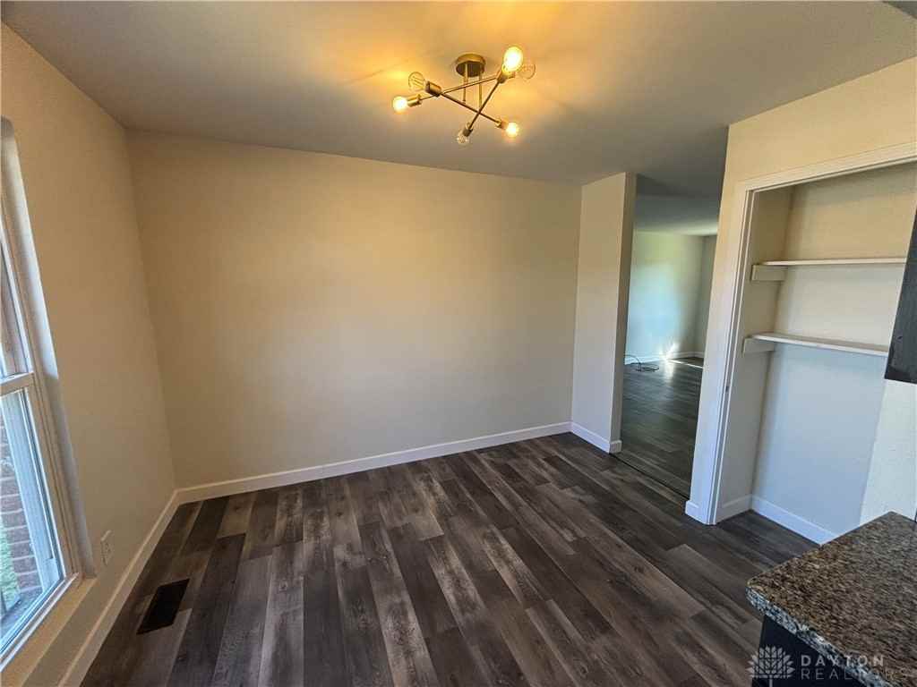 1314 Clement Avenue - Photo 4 of 14