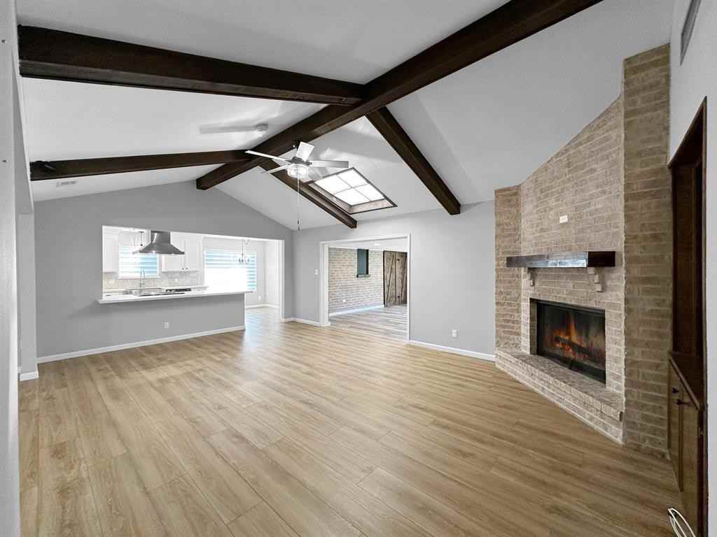 1165 Ivy Ln - Photo 7 of 35