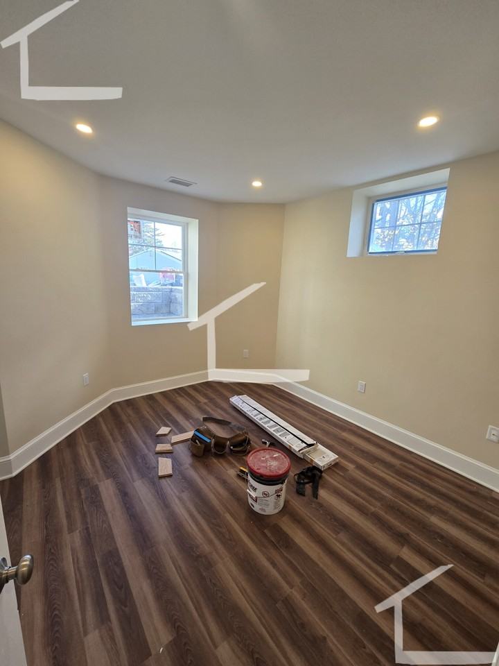 3a Glenley Terrace #R - Photo 2 of 10