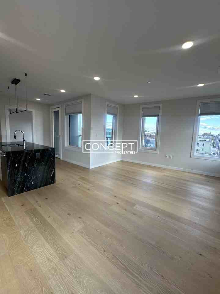 194 Sumner St #401CP - Photo 6 of 18