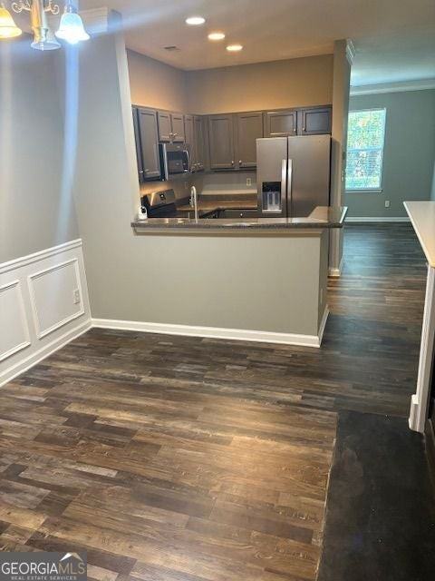 250 Amal Drive - Photo 5 of 21