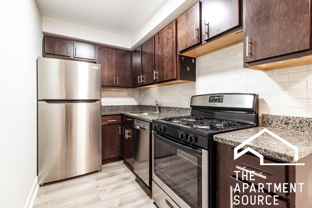 445 W Barry Ave #211 - Photo 1 of 1