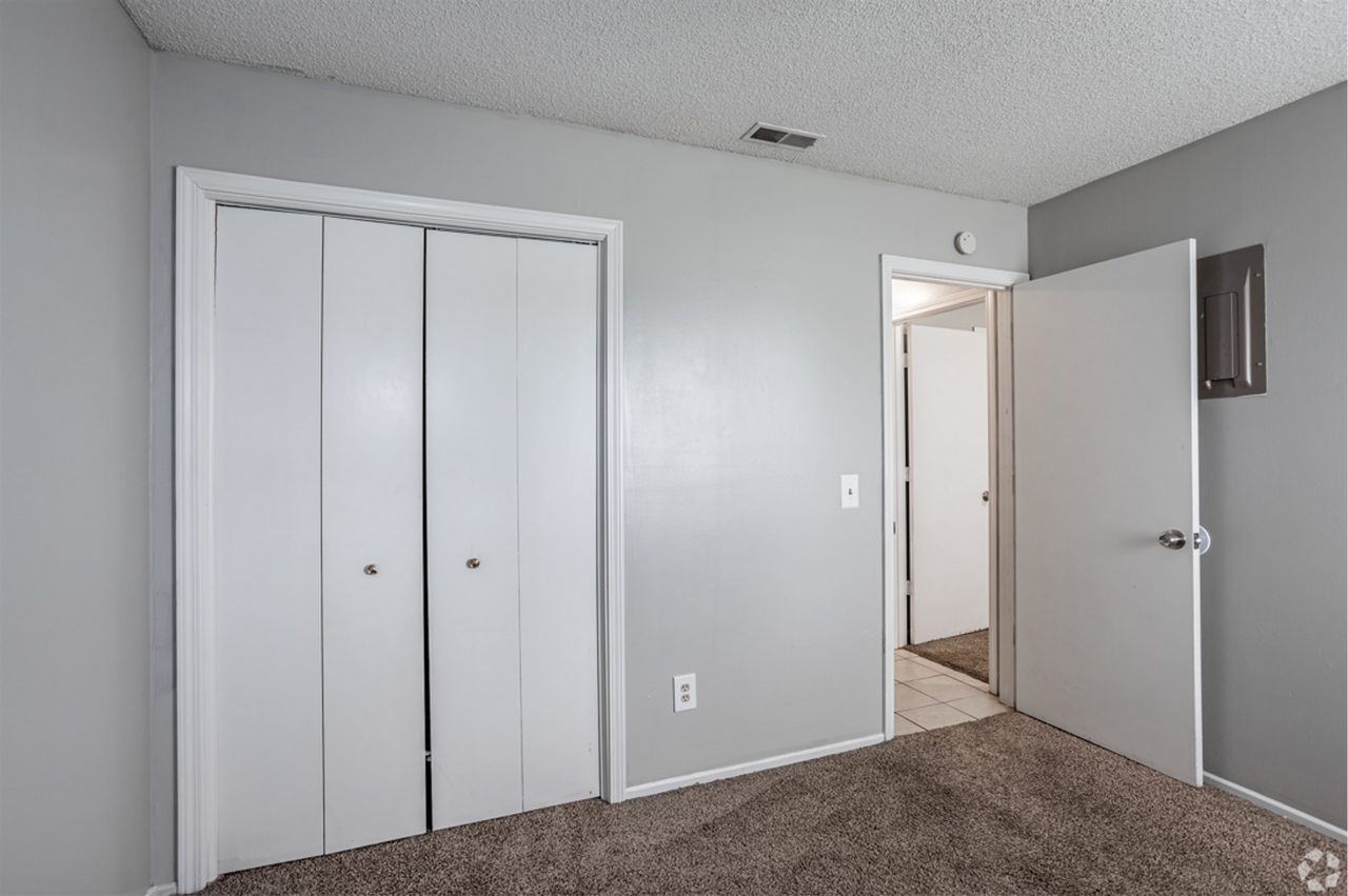 Autumn Place Apartments - Photo 5 of 18