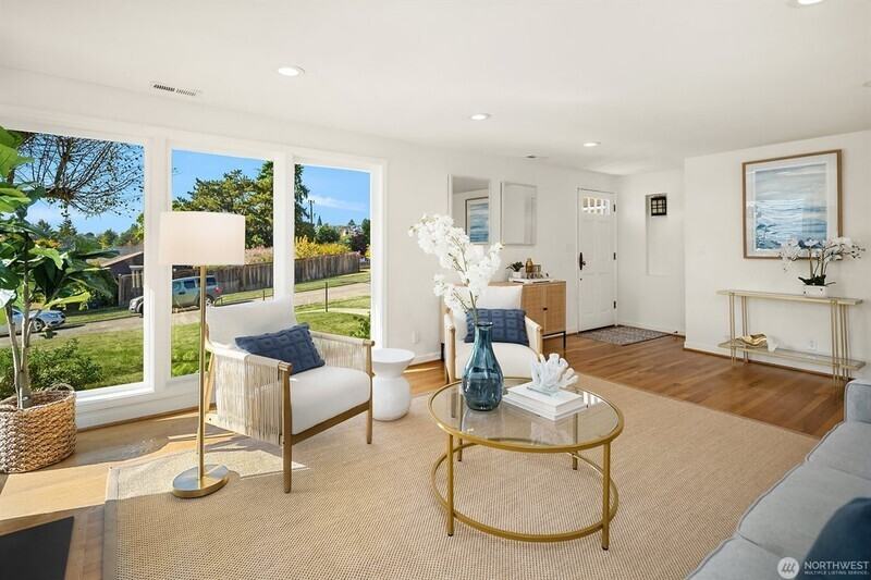 5606 59th Ave Ne - Photo 6 of 34