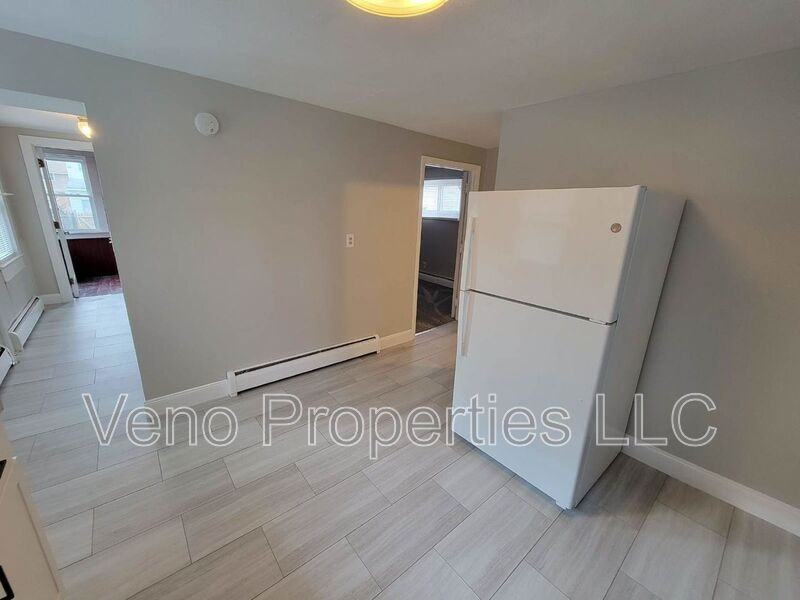 1813 3rd Ave #1 - Photo 5 of 24